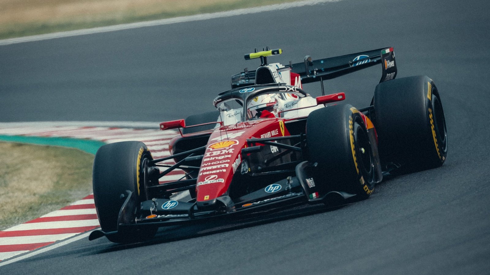 ferrari-aleron-macarena