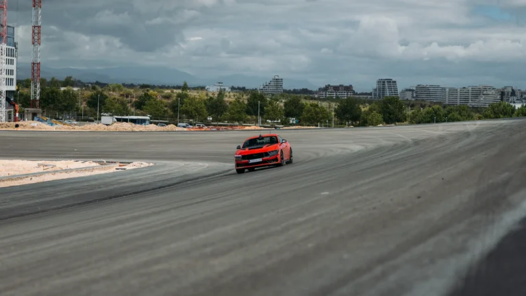 Carlos Sainz ya rueda en Madring