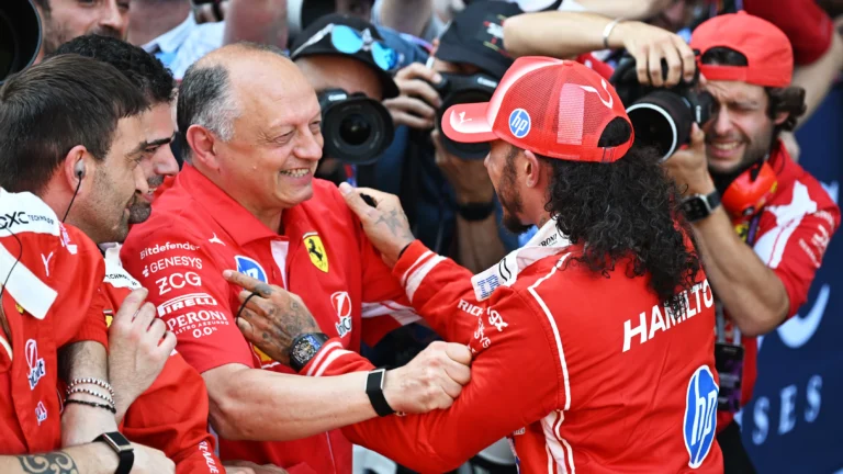 Hamilton ganó el Gran Premio de Barcelona con Ferrari