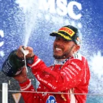 Hamilton se estrena de rojo en Barcelona