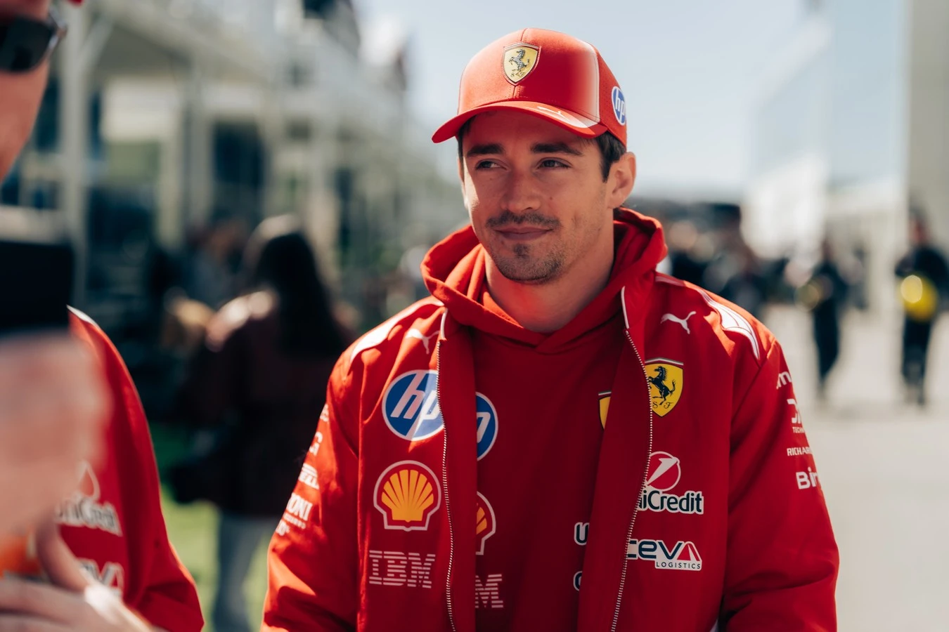 Charles Leclerc renueva con la Scuderia Ferrari